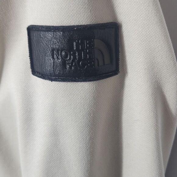 North Face Women's Cream and Black Zip Up Jacket - Picture 10 of 10